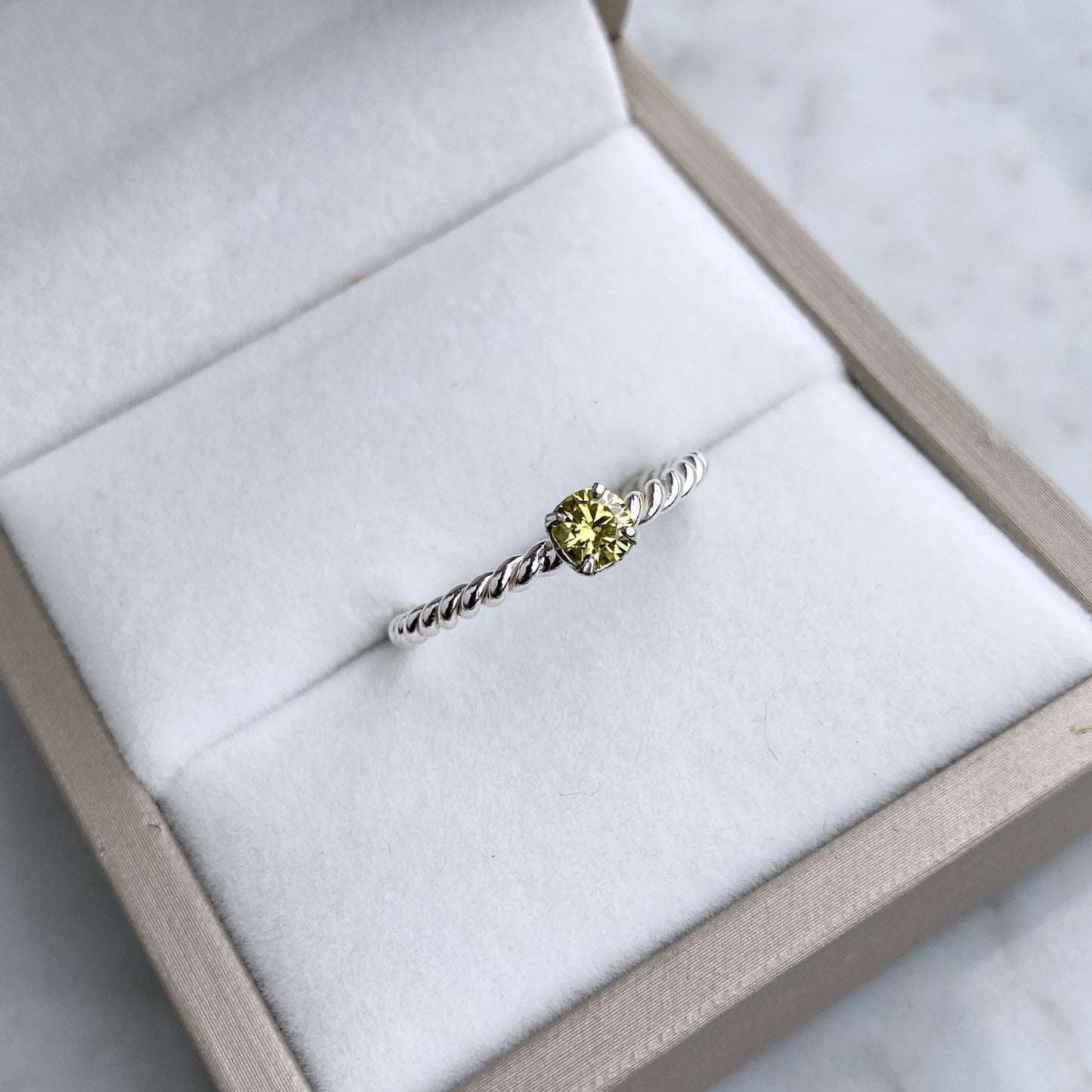 ANILLO FINITO TRENZA EN PLATA