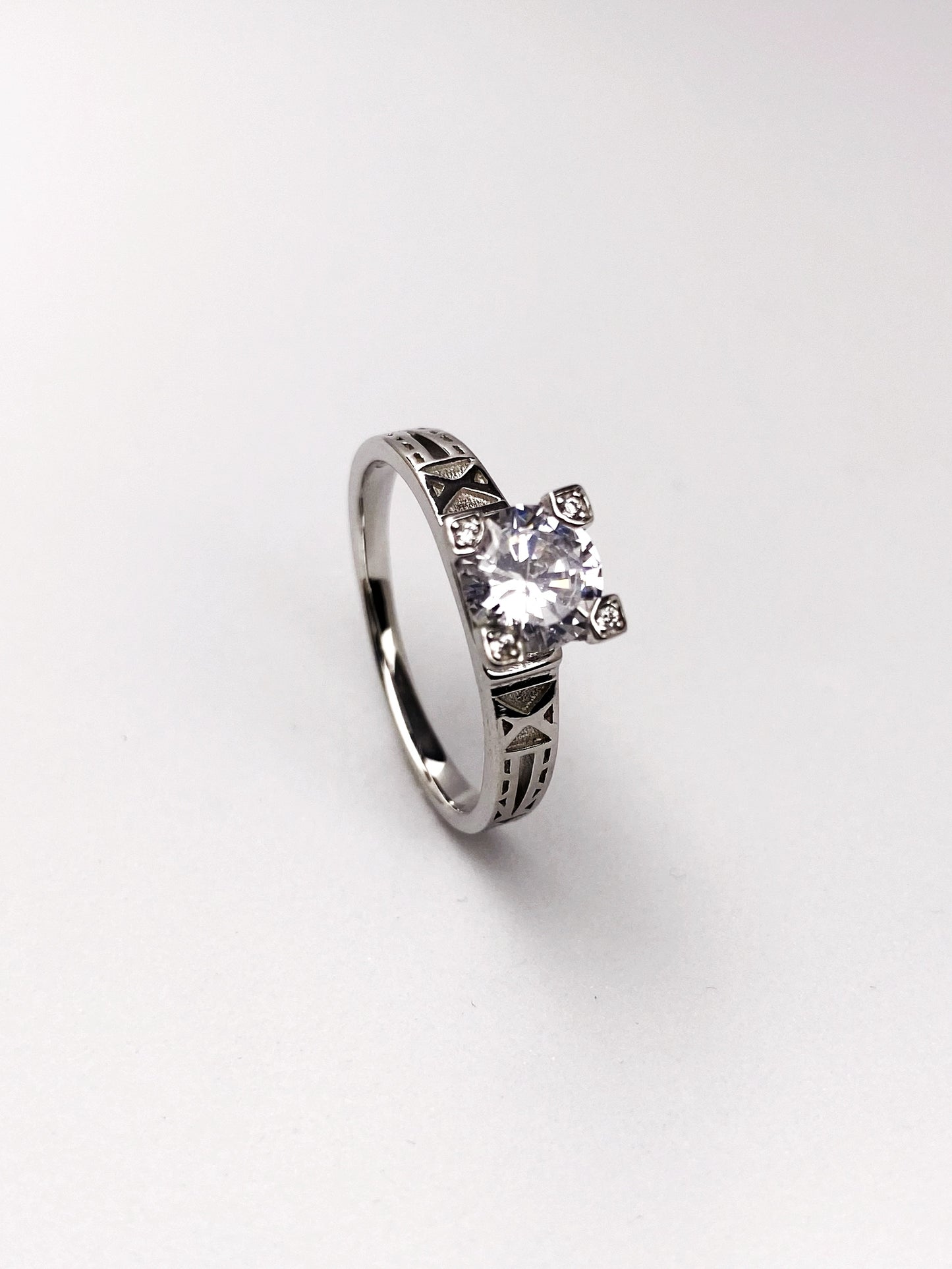 ANILLO X EN PLATA