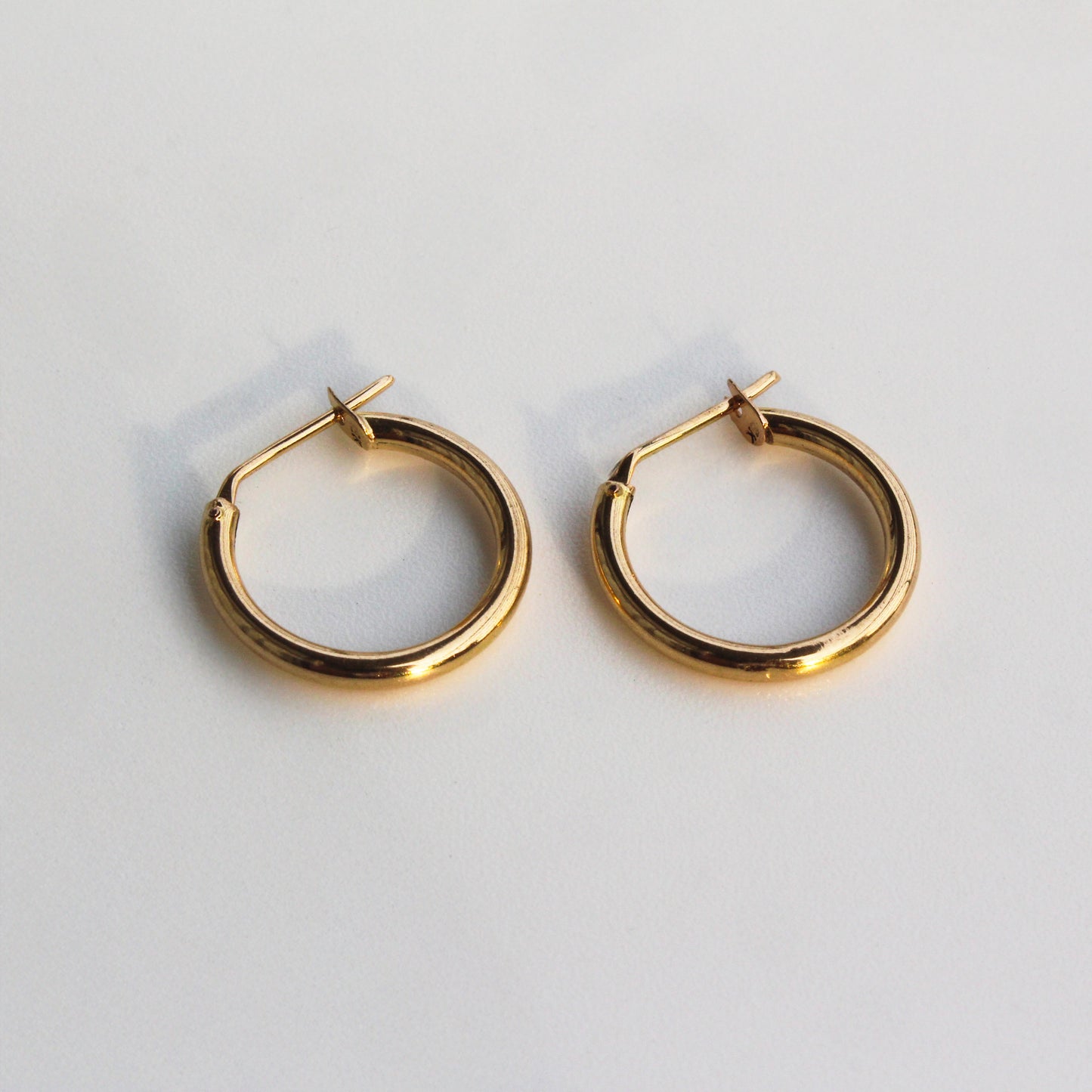 Argollas clásicas en Oro 18k
