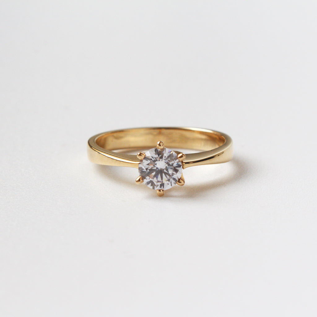 Anillo de Compromiso Estela en Oro 18k