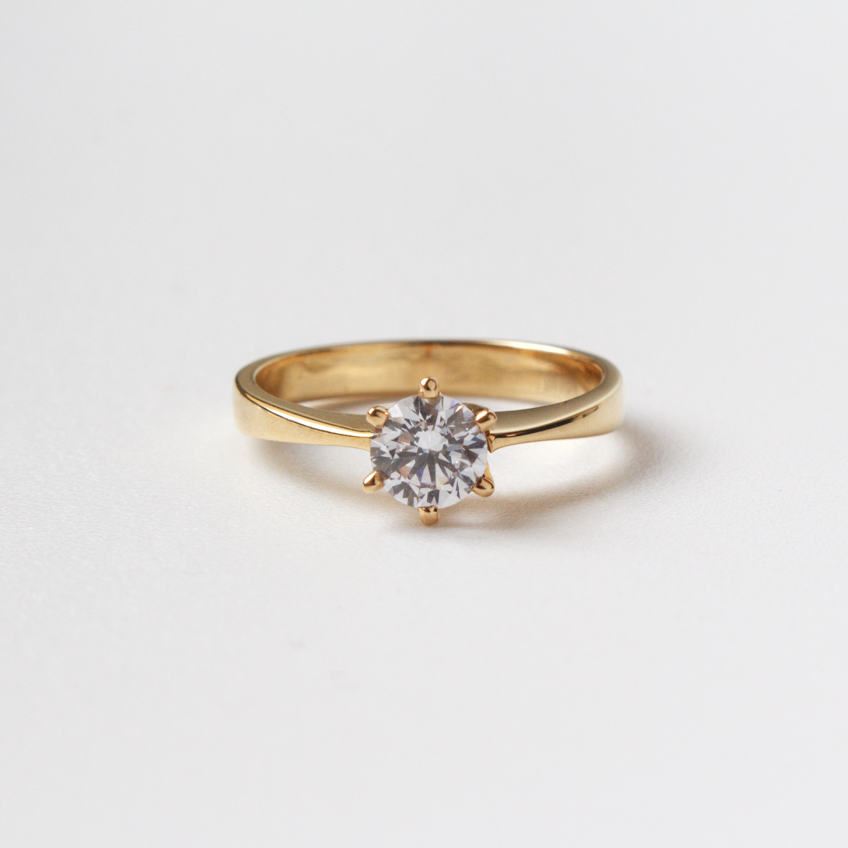 Anillo de Compromiso Estela en Oro 18k