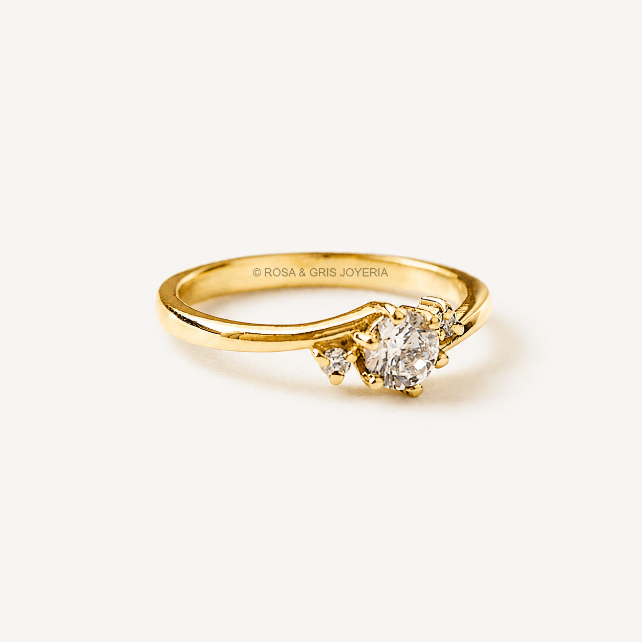 Anillo de Compromiso Trilogía 1 en Oro 18k