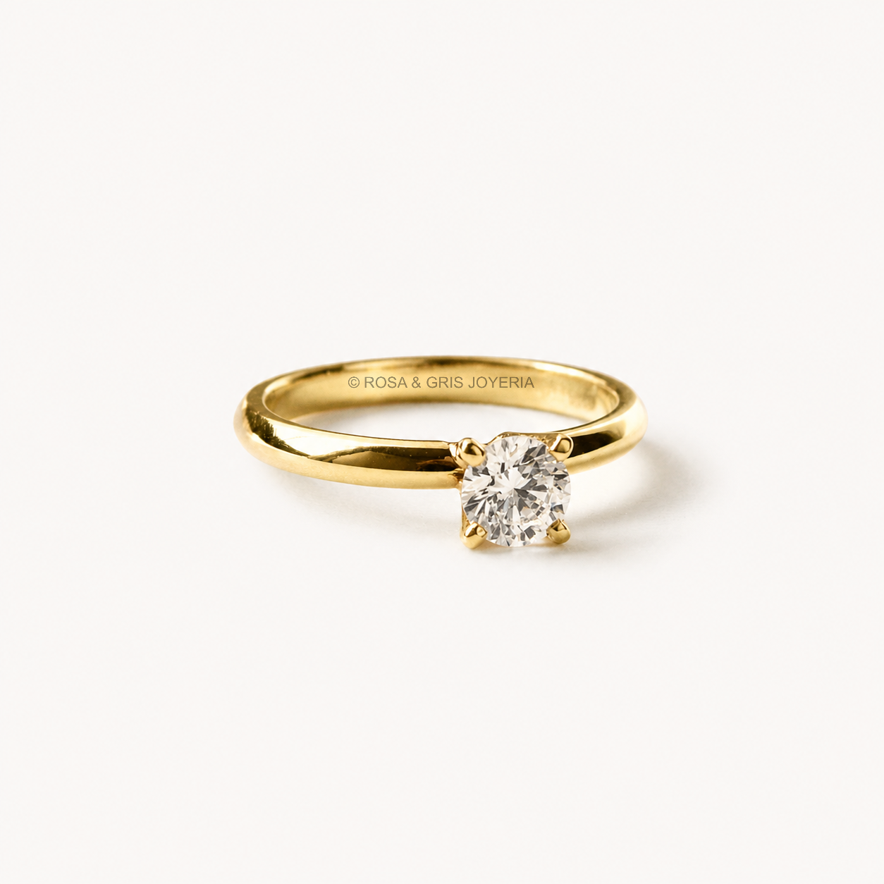Anillo de Compromiso Sophia en Oro 18k