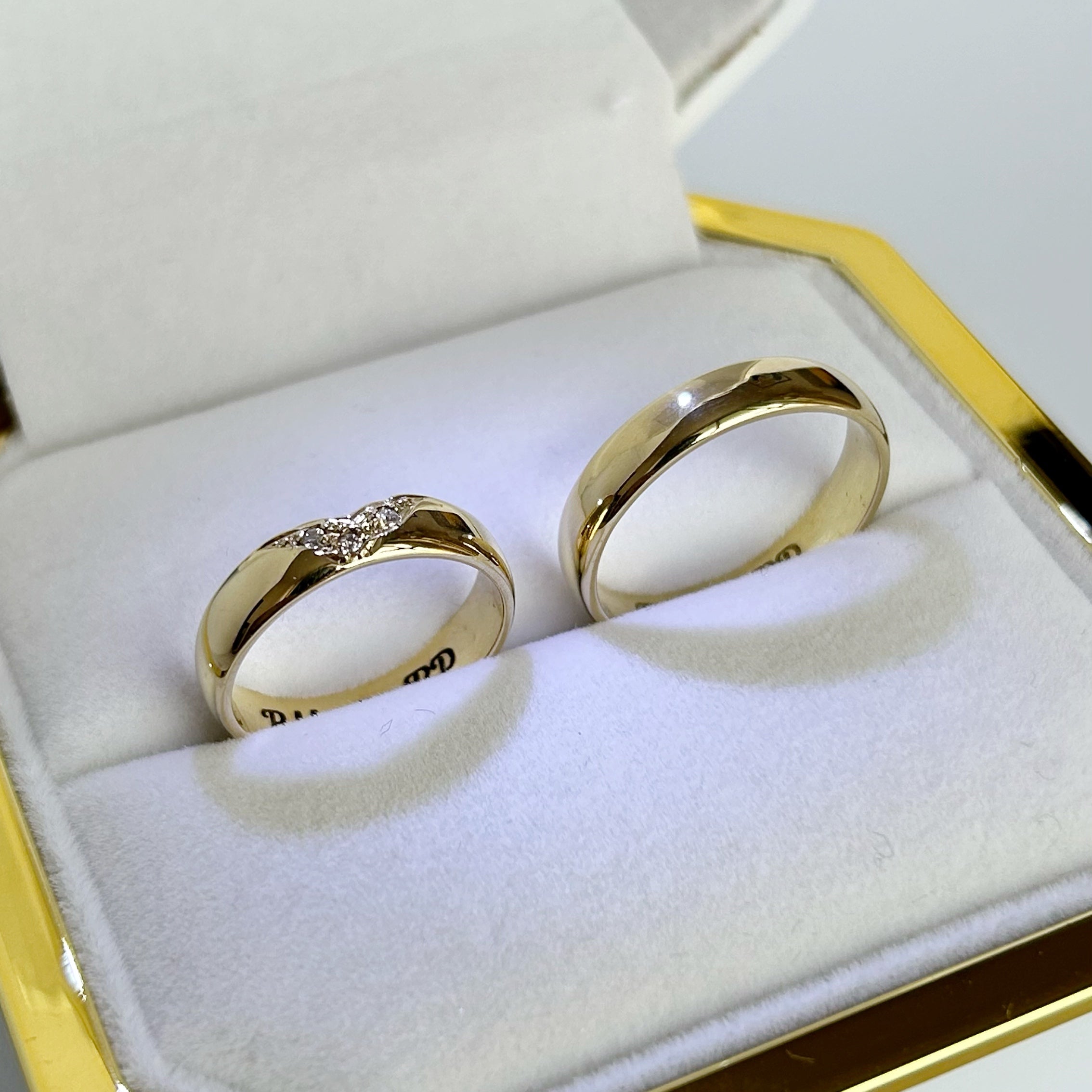 AROS DE MATRIMONIO DREAM EN ORO 18K