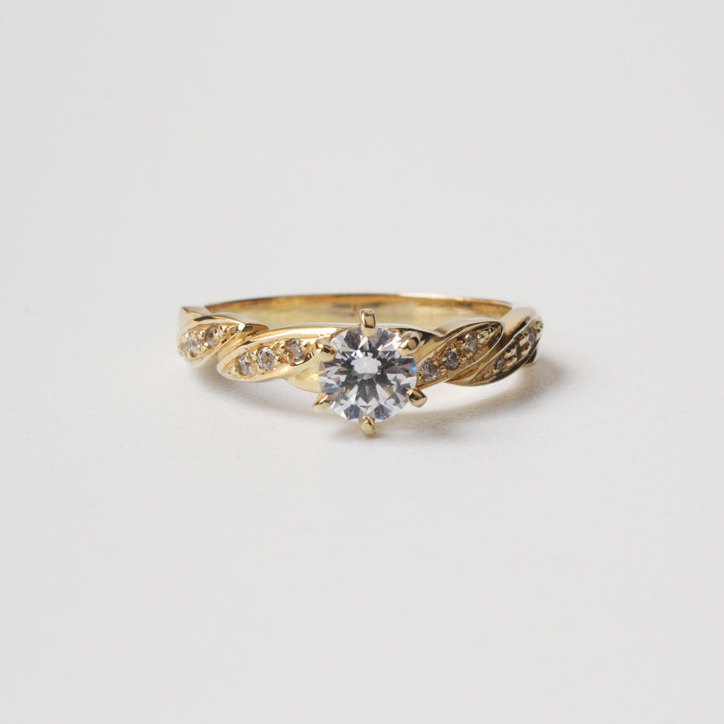 Anillo de Compromiso Infinity en Oro 18k