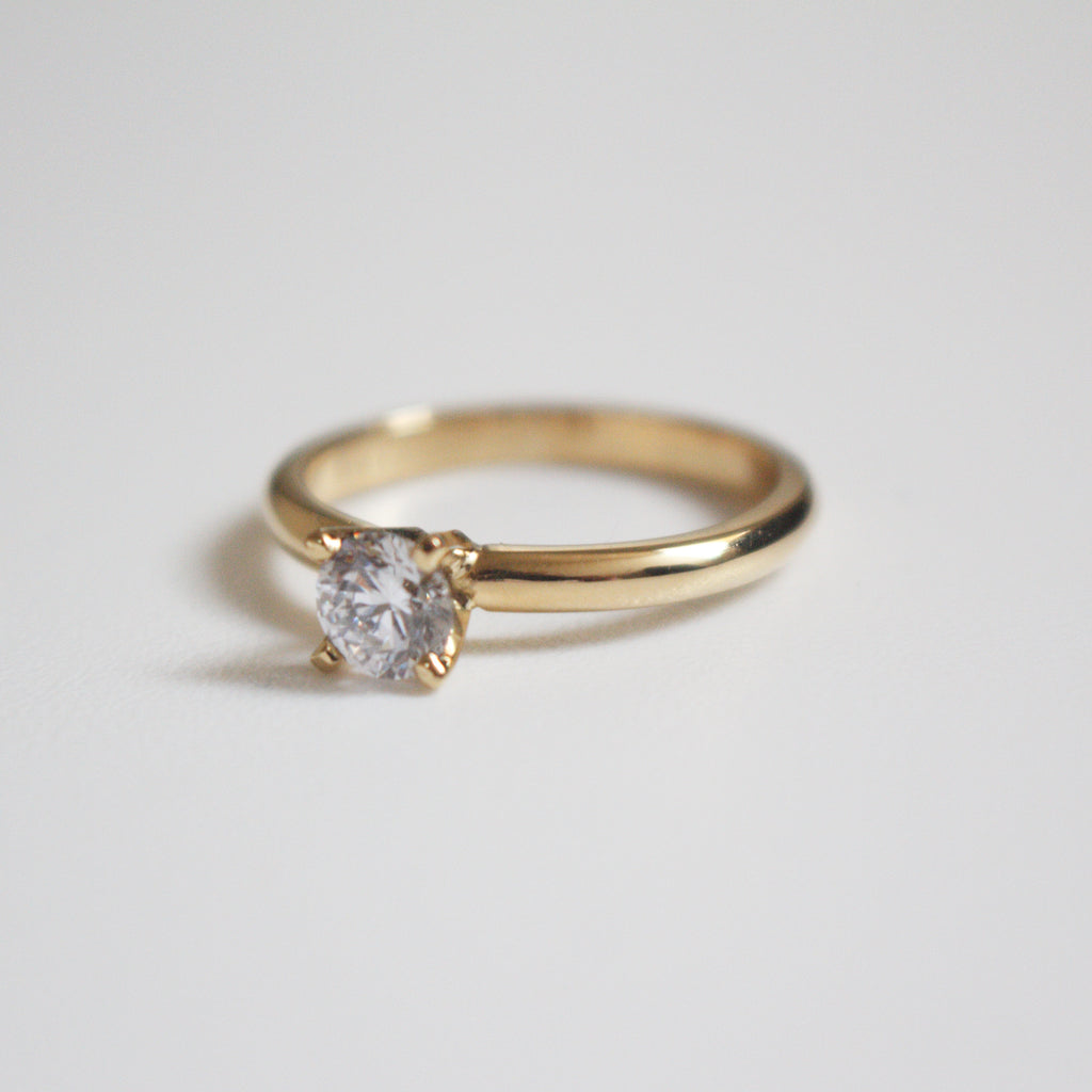 Anillo de Compromiso Sophia en Oro 18k