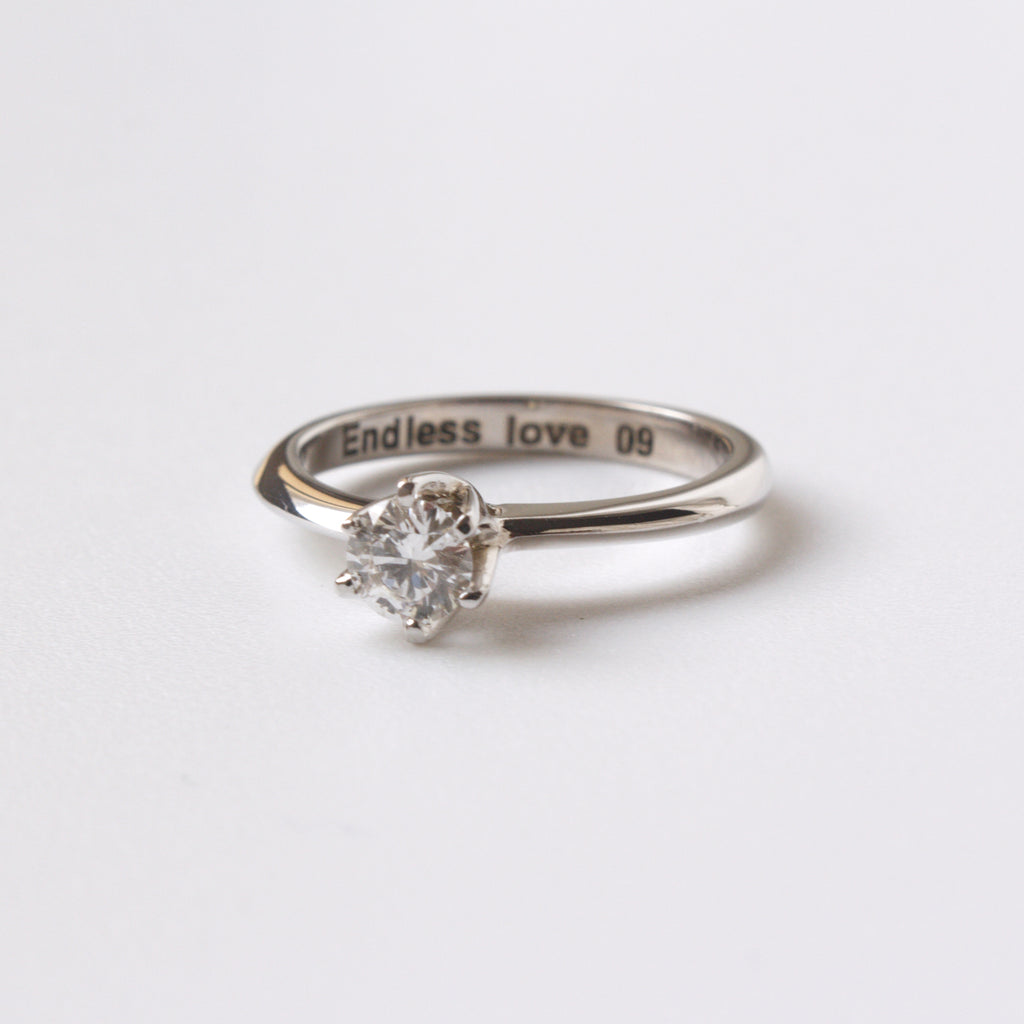 Anillo de Compromiso Luna Diamante Natural GIA 0.40ct en Oro 18k