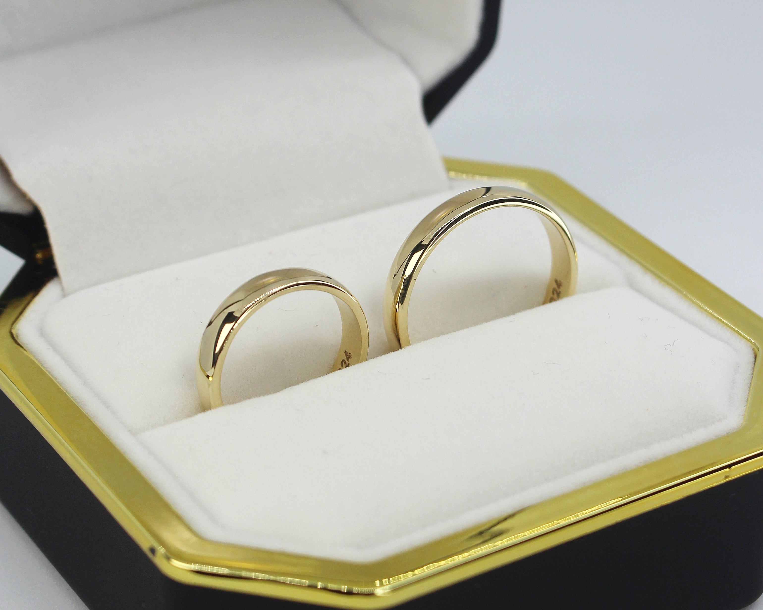 AROS DE MATRIMONIO CLÁSICOS EN ORO 18K