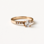 Anillo de Compromiso Elisya en Oro 18k