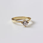 Anillo de Compromiso Isa en Oro 18k