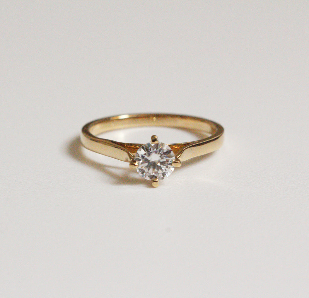 Anillo de Compromiso Isabella en Oro 18k