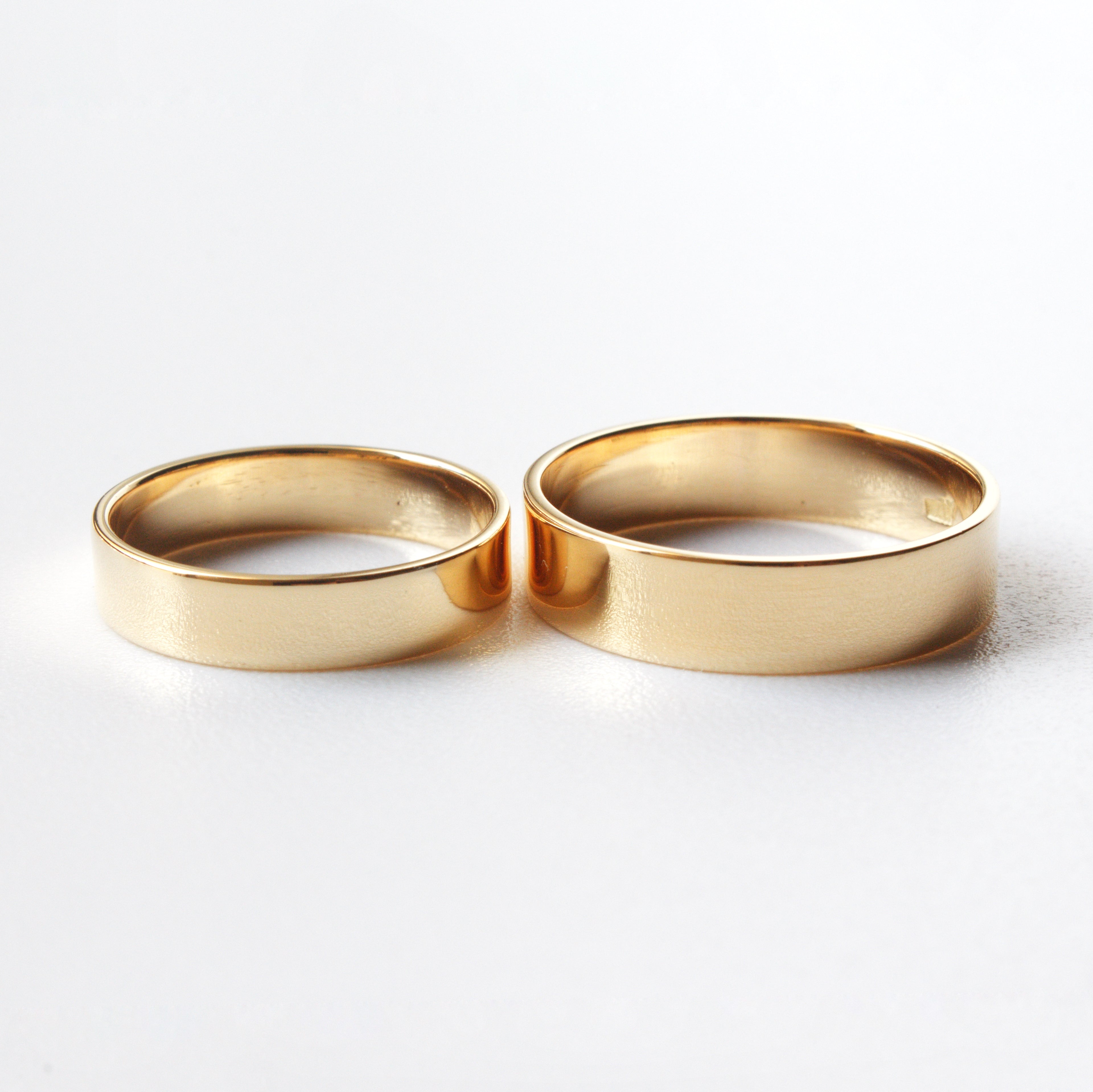 AROS DE MATRIMONIO CINTA EN ORO 18K