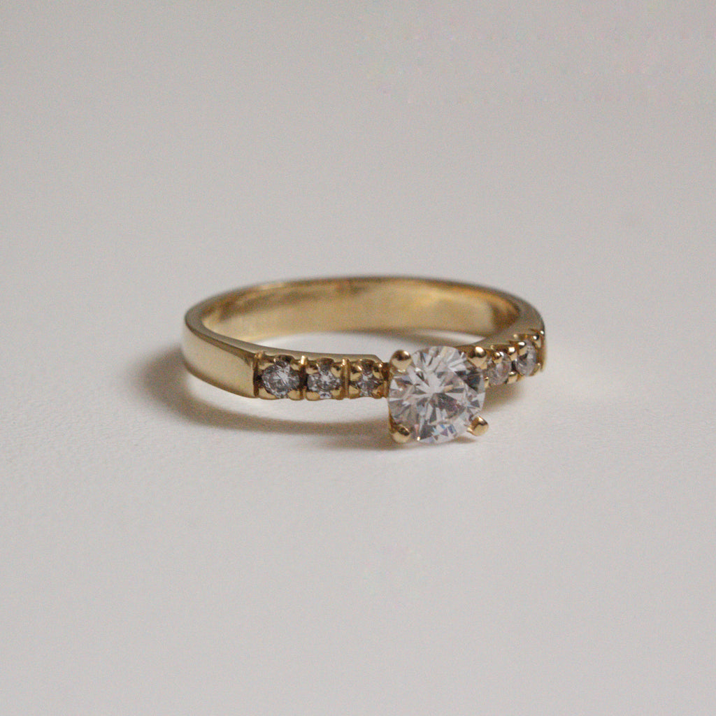 Anillo de Compromiso Ania en Oro 18k