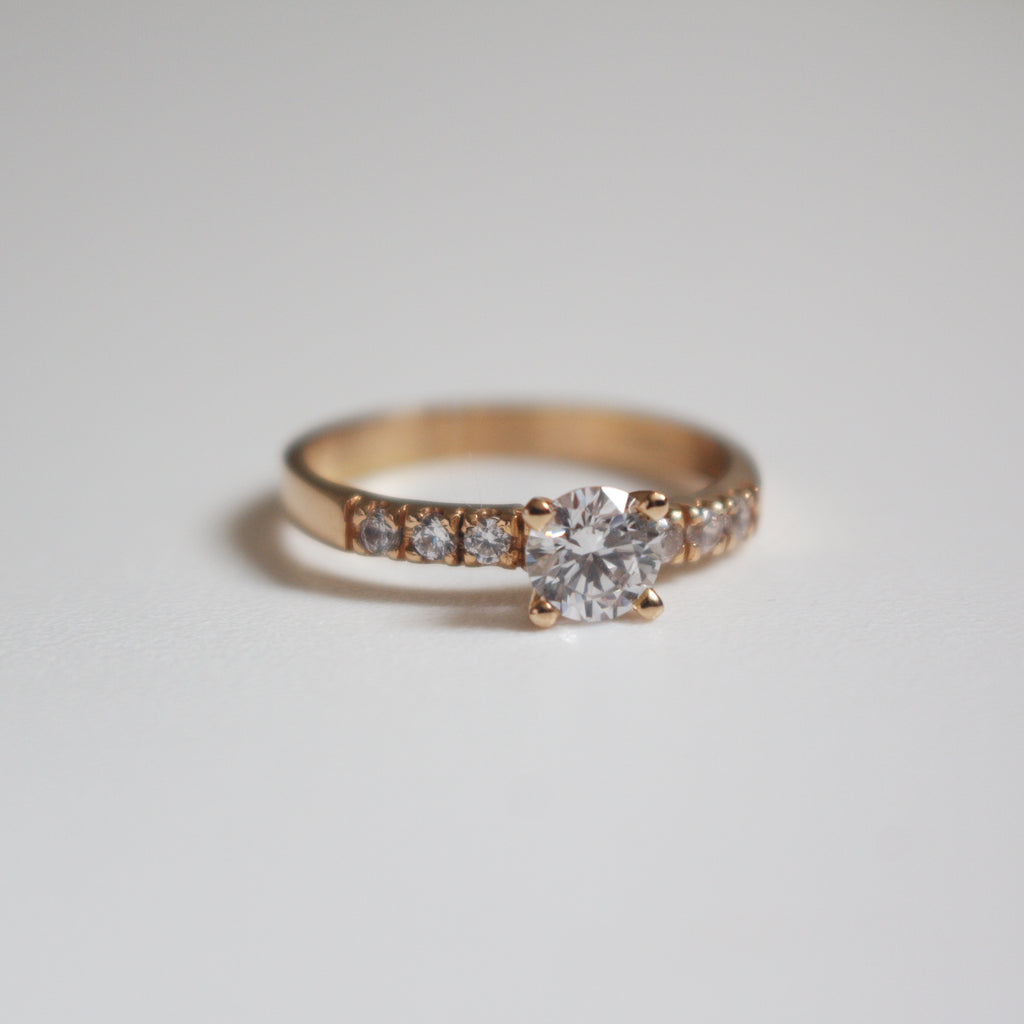 Anillo de Compromiso Elisya en Oro 18k