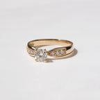 Anillo de Compromiso Nia en Oro 18k