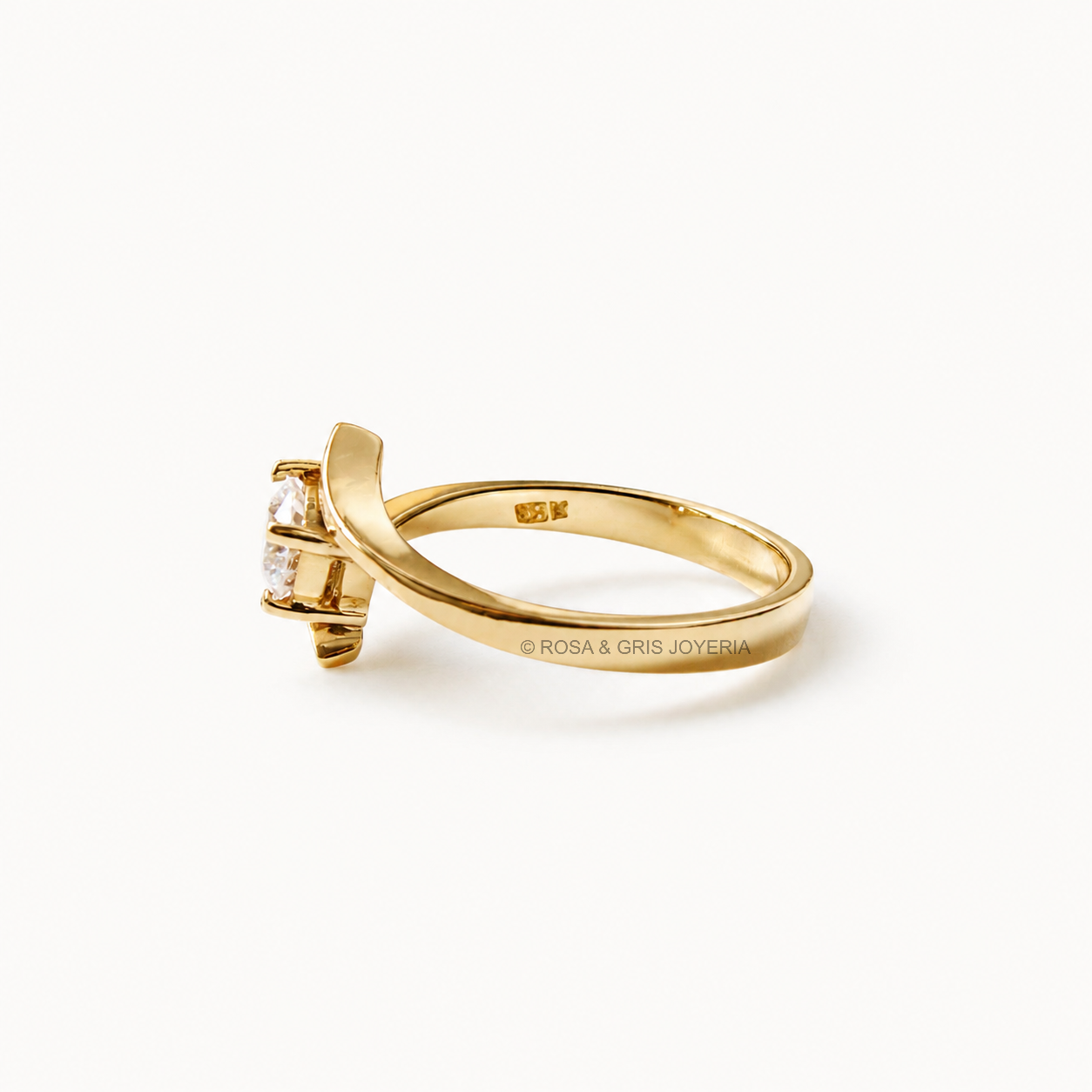 Anillo de Compromiso Elegant en Oro 18k