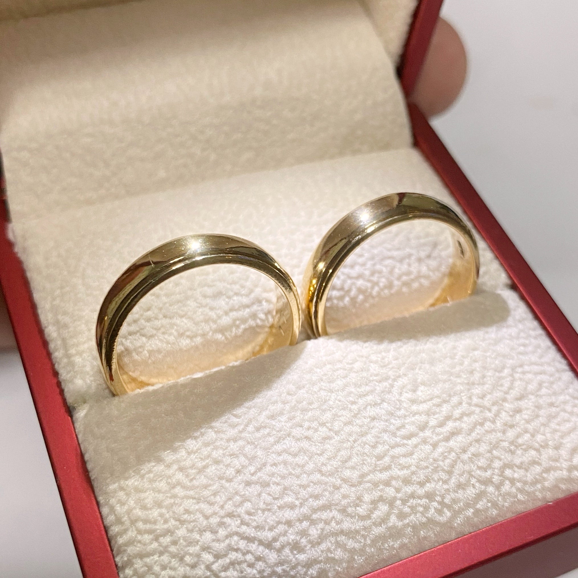 AROS DE MATRIMONIO MEDIA CAÑA EN ORO 18K