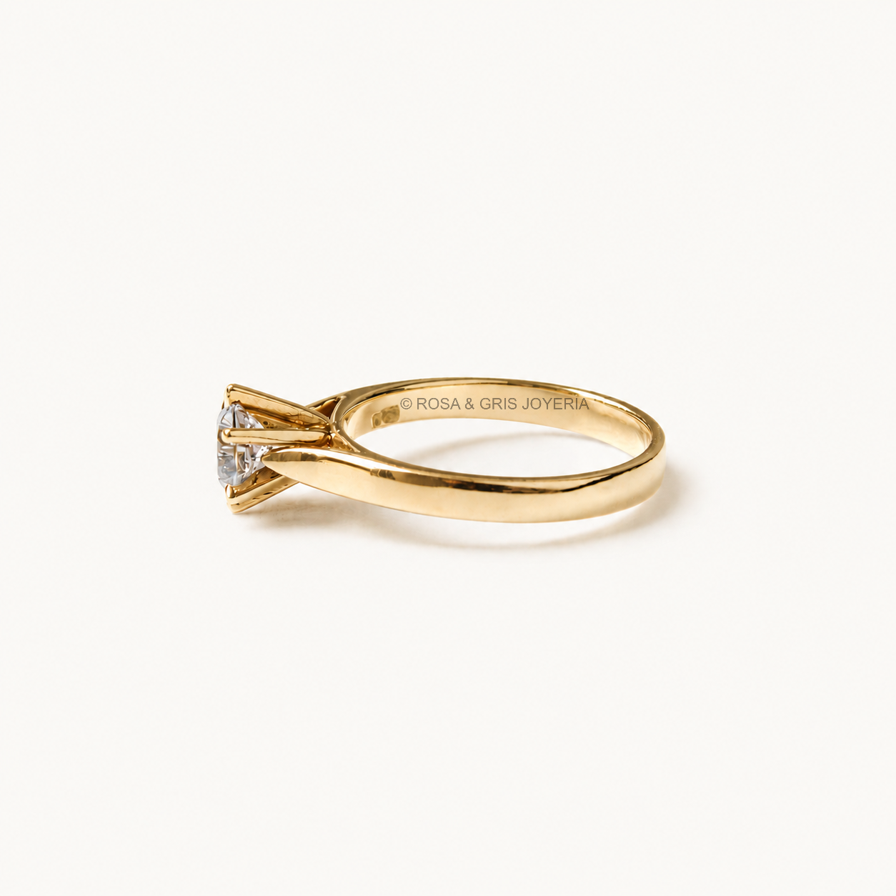 Anillo de Compromiso Clásico 2 en Oro 18k