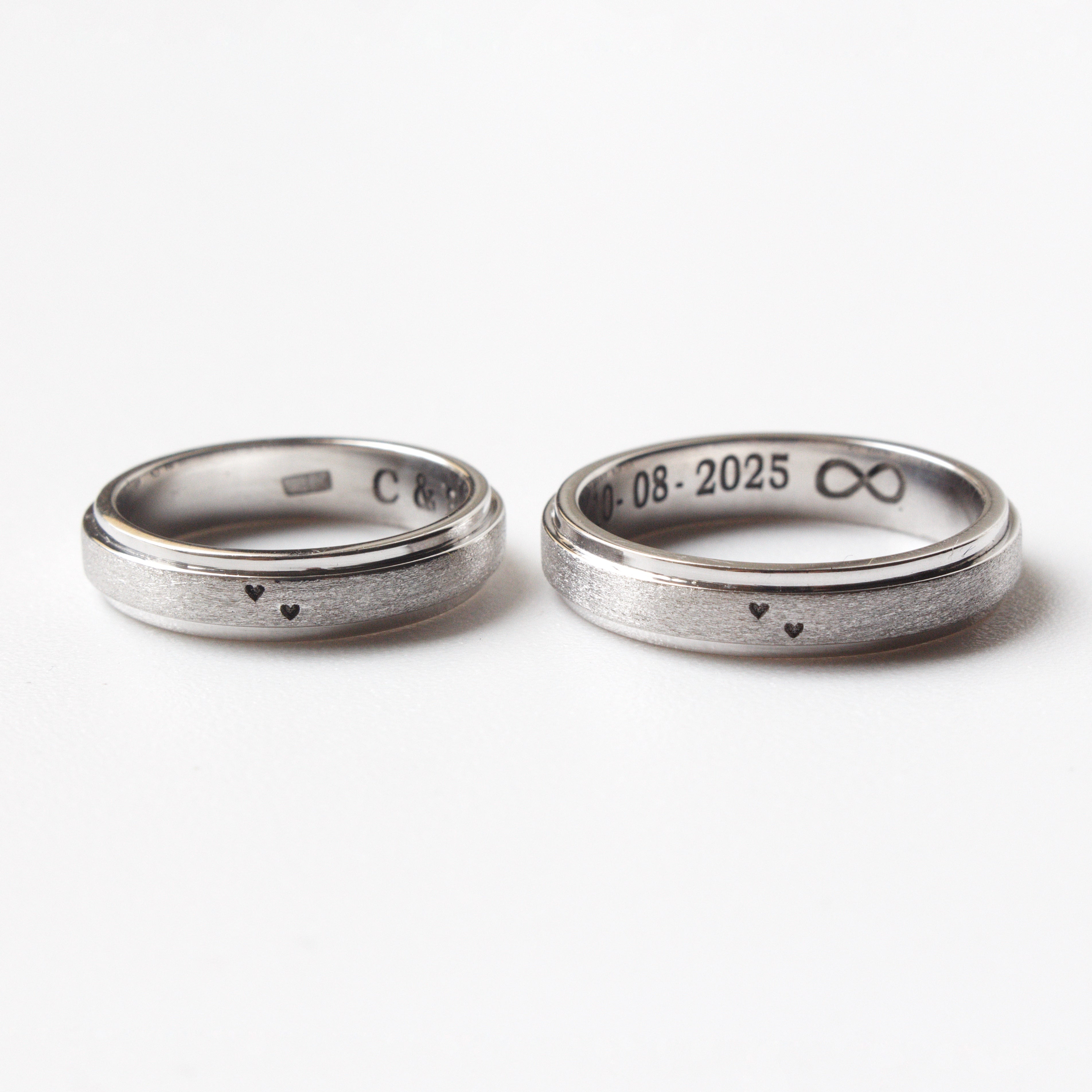 AROS DE MATRIMONIO 2 CORAZONES EN ORO 18K
