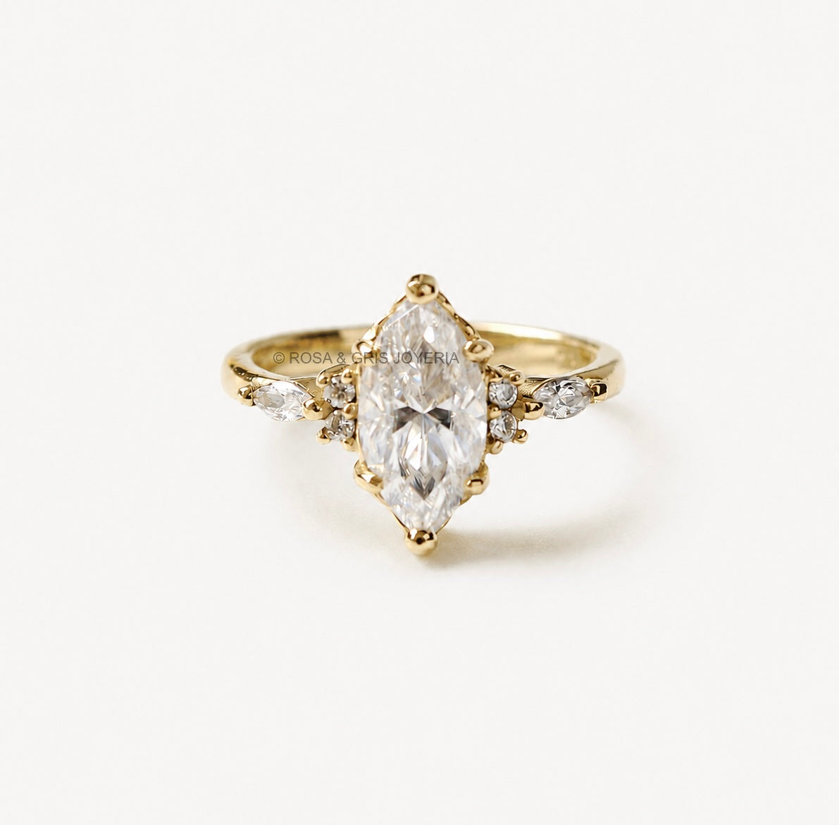 Anillo de Compromiso Ariel en Oro 18k
