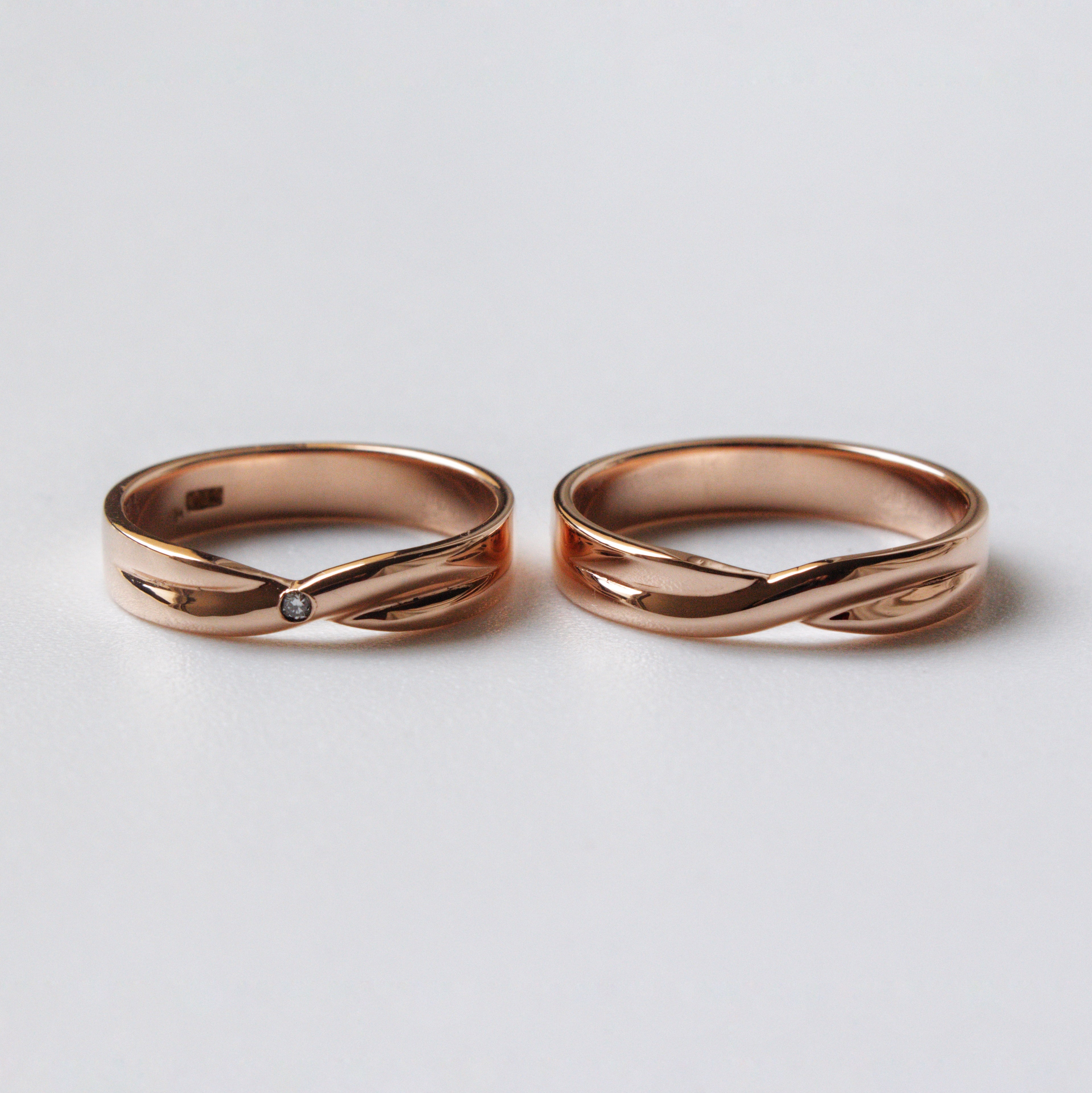AROS DE MATRIMONIO ETERNITY 2 EN ORO 18K