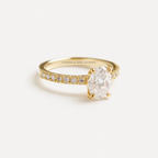 Anillo de Compromiso Oval 2 en Oro 18k