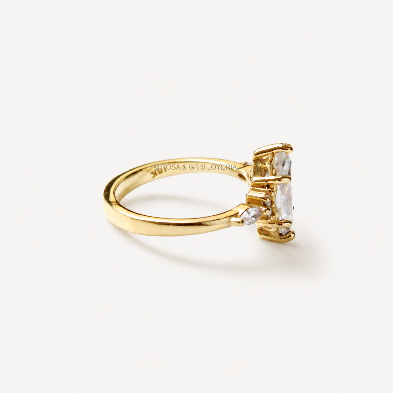 Anillo de Compromiso Ariel en Oro 18k