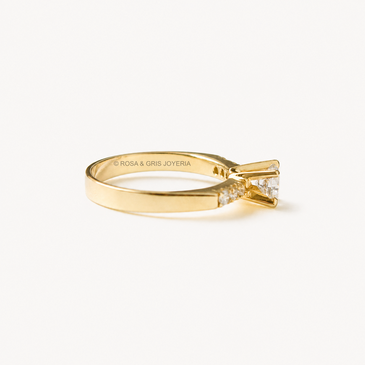 Anillo de Compromiso Ania en Oro 18k