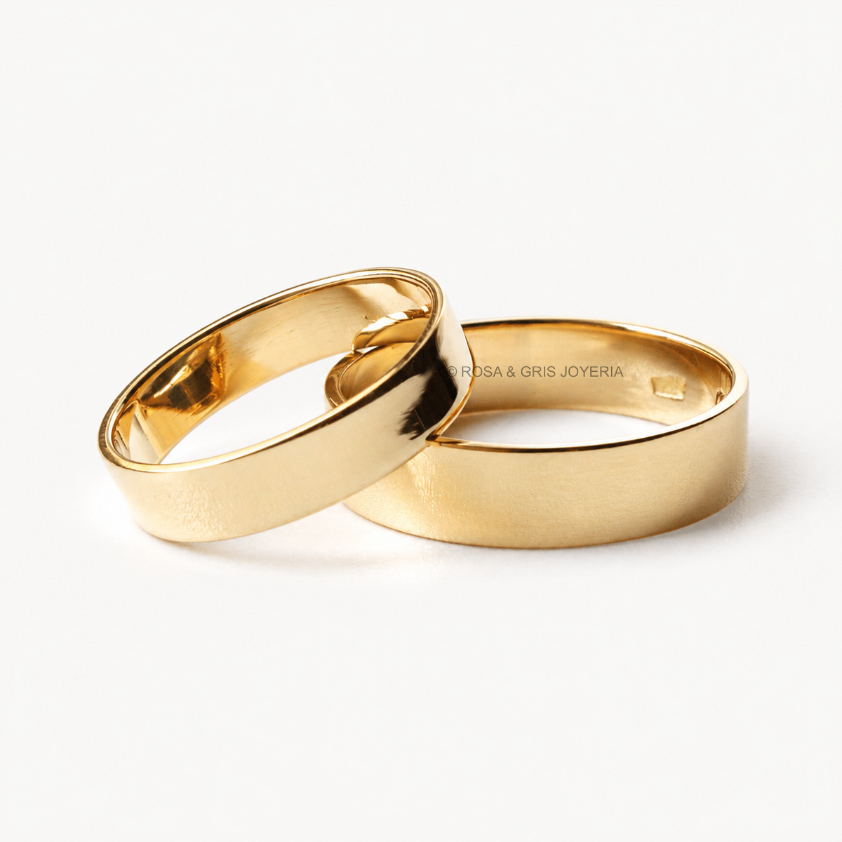 AROS DE MATRIMONIO CINTA EN ORO 18K