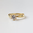 Anillo de Compromiso Bela en Oro 18k