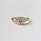 Anillo de Compromiso Oval 2 en Oro 18k