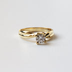 Anillo de Compromiso Lazo en Oro 18k