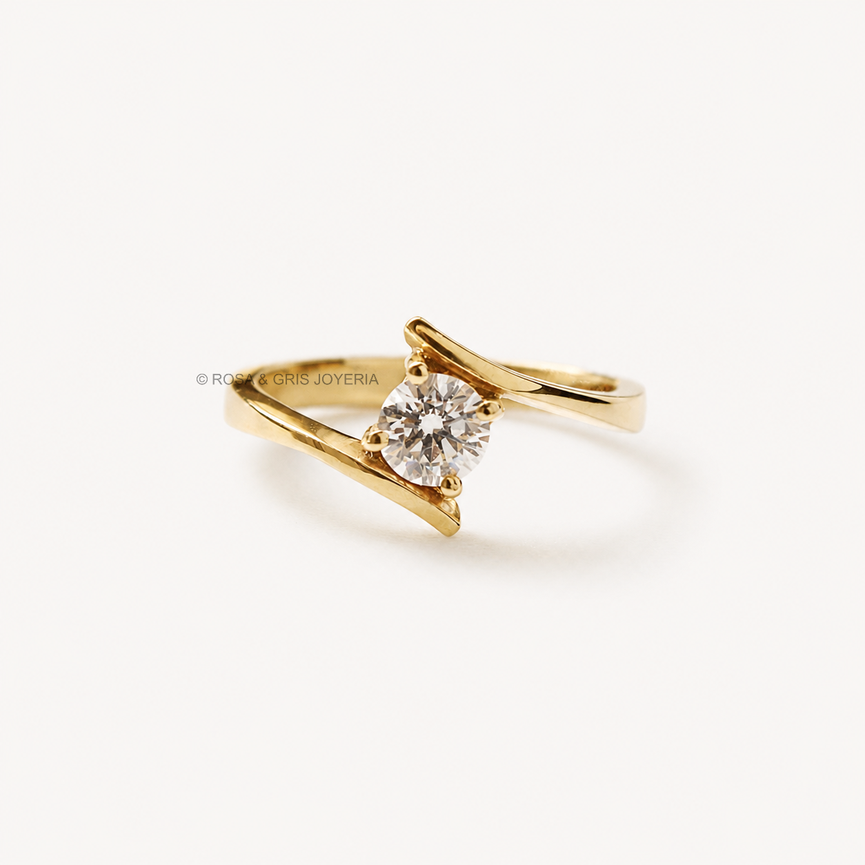 Anillo de Compromiso Elegant en Oro 18k