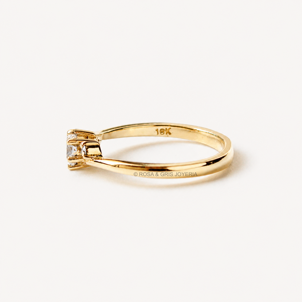 Anillo de Compromiso Trilogía 1 en Oro 18k