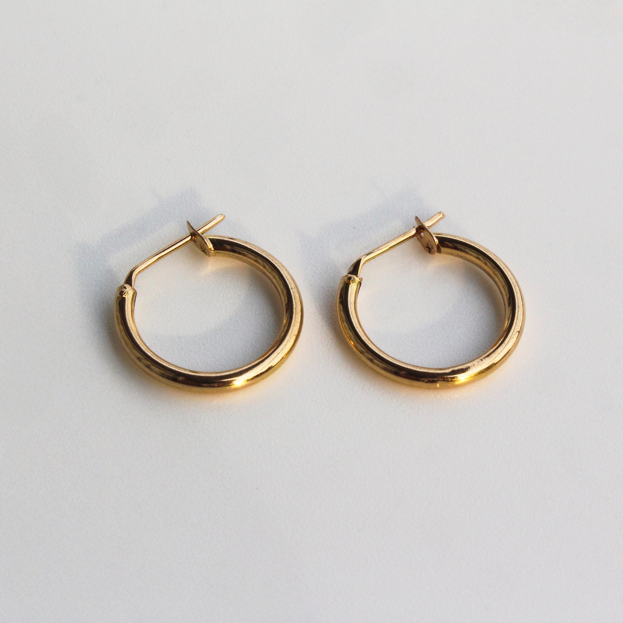 Argollas clásicas en Oro 18k
