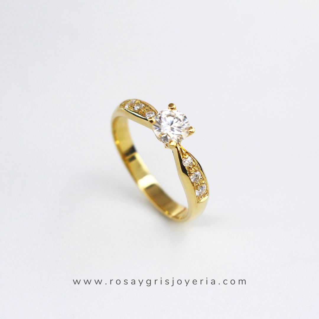 Anillo de Compromiso Nia en Oro 18k