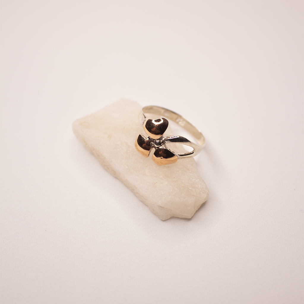 Anillo Trébol